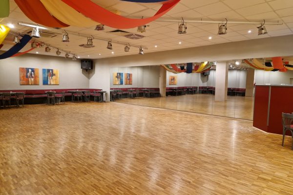 Saal 1 Tanzschule Suhrmann kl (1)